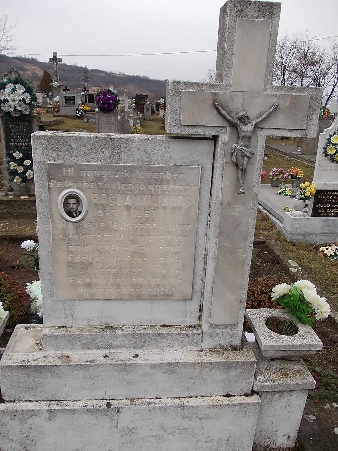 Bogdányi János sírköve. Csáky K. felv