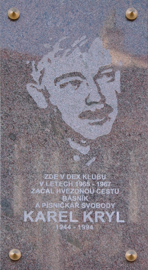 Karel Kryl memorial plaque