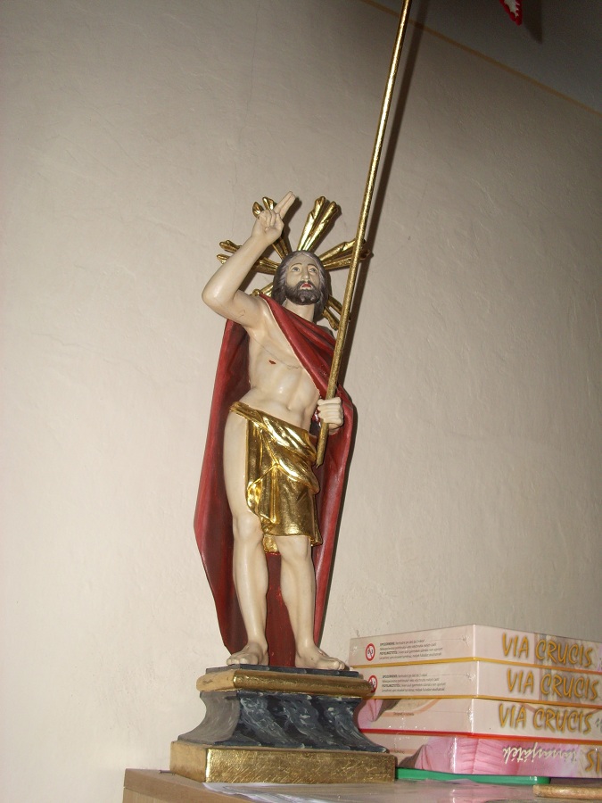 A feltámadt Krisztus-szobor. Pereszlény.Csáky K. felv