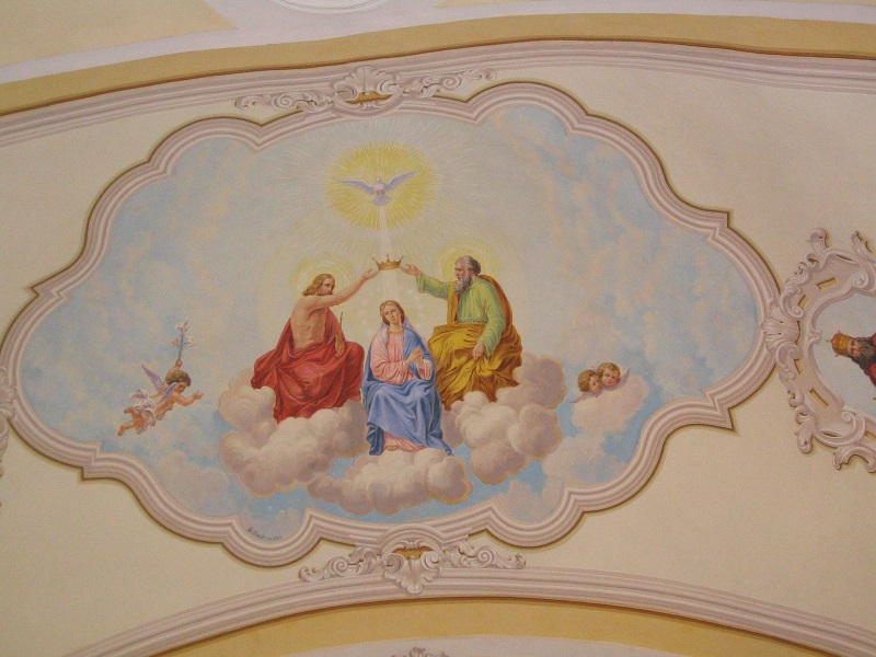 Mária megkoronázása az ipolyvarbói templom freskóján. Csáky 