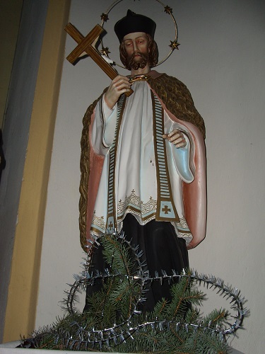 Nep.Szt.János faszobra a gyerki  templomban 2009