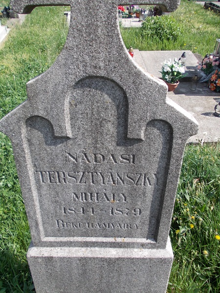 A Tersztyánszky-sírkő dedikációja Csáky Károly felvételén