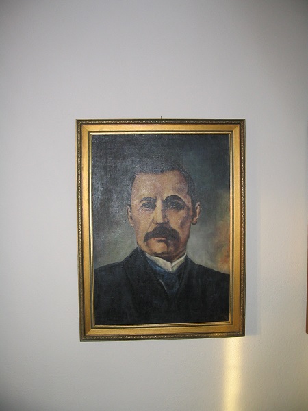 Mikszáth portréja az emlékházban Csáky Károly felvételén