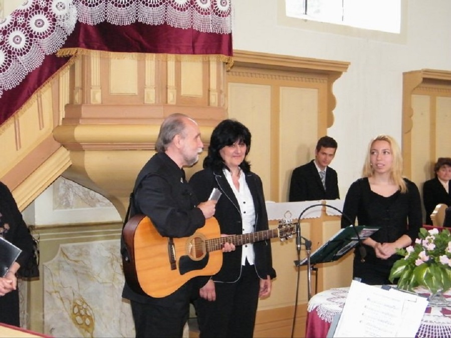 Pünkösdi koncert a kistárkányi református templomban