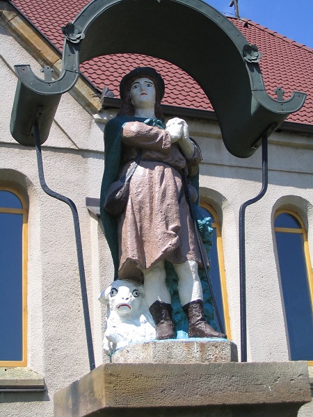 Szent Vendel szobra Nagcsalomján Csáky Károly felvételén