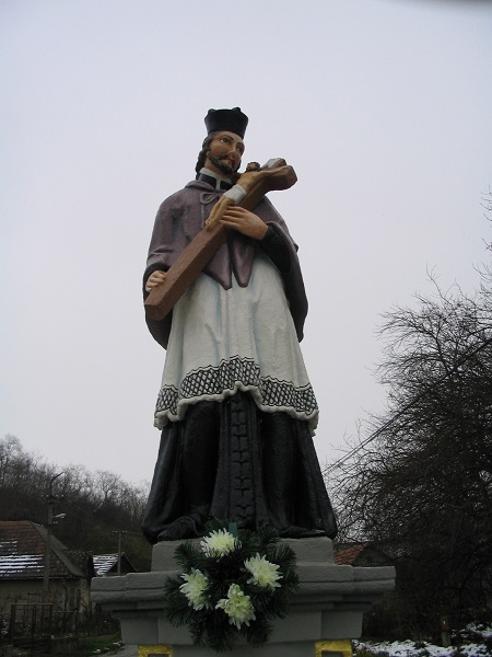 Szent János szobra Felsőtúron Csáky Károly felvételén