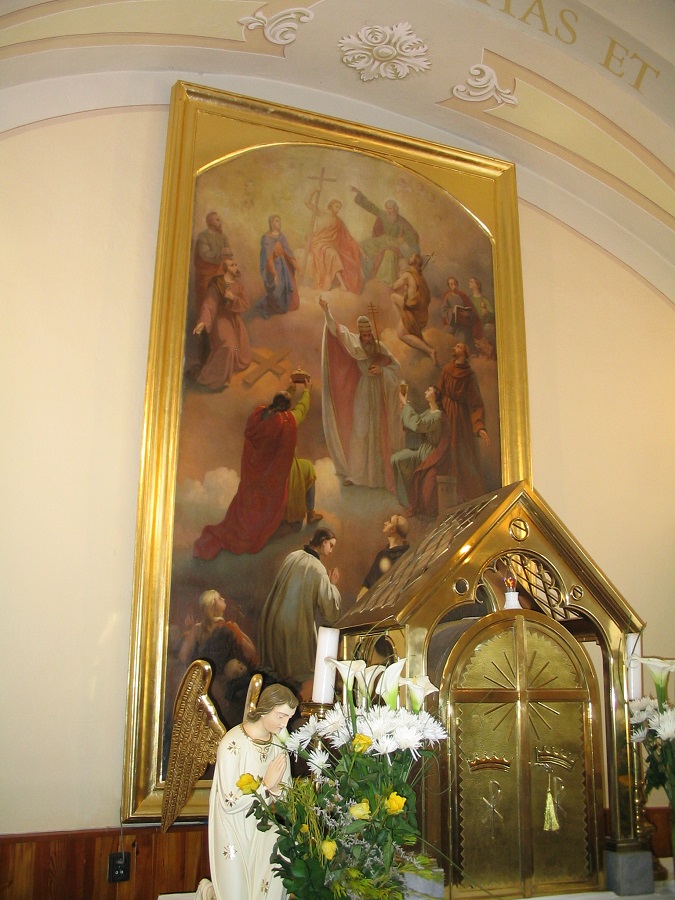 A felsőszemerédi templom Mindenszentek oltárképe Csáky Károly felvételén