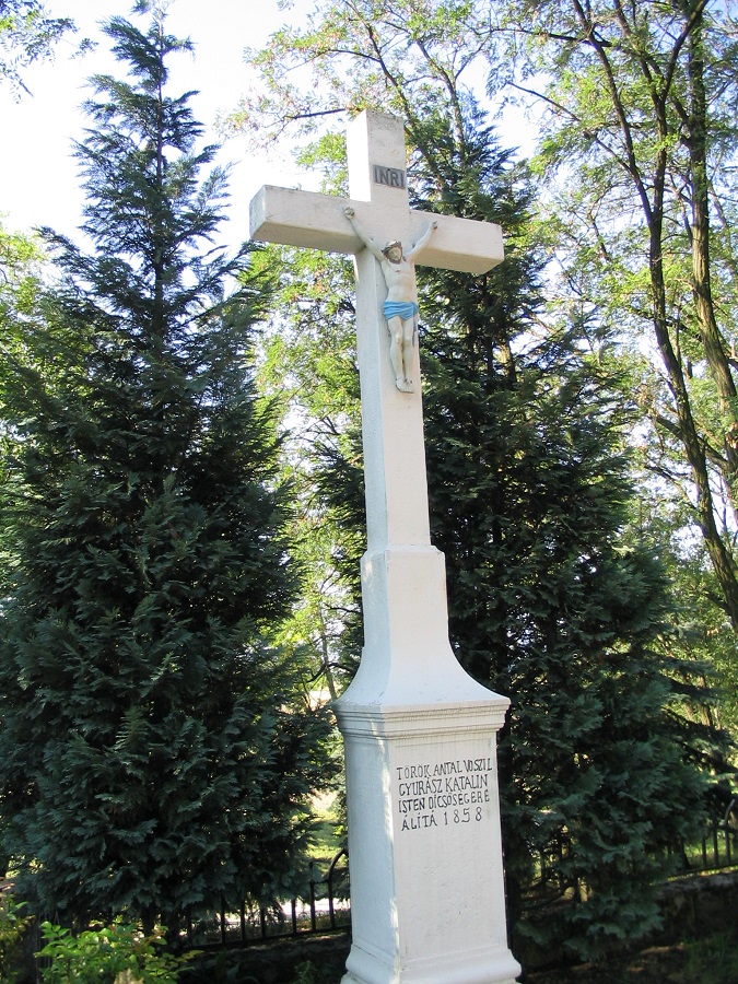 Az ipolybalogi öreg temető megmaradt keresztje 1858-ból Csáky Károly felvételén