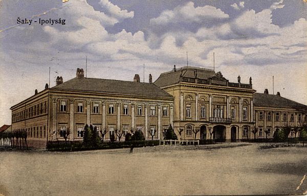A  Hont megyei  vármegyeház ahol a Néprajzi Kiállítást rendezték