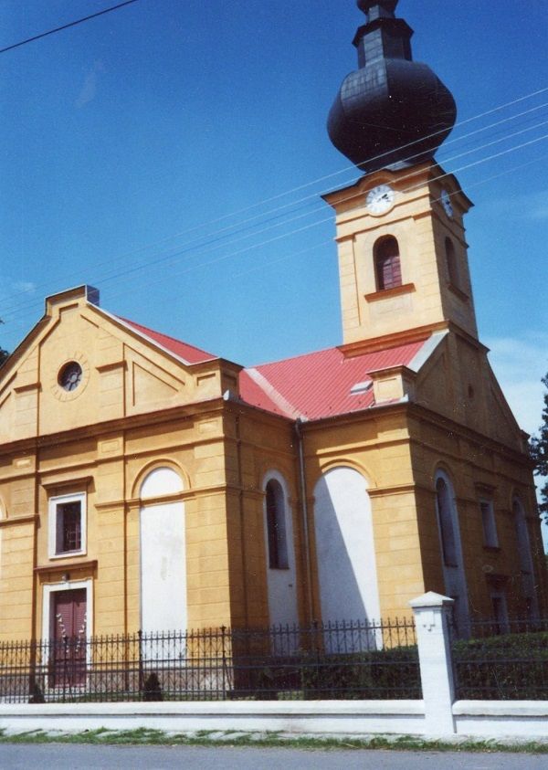 A kiscsalomjai evangélikus templom ahol Gáspárt keresztelték   Csáky Károly felvételén