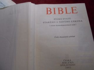 Biblia, cseh evangélikus fordításban (Fotó: LB)