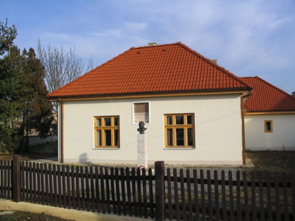 A felújított Mikszáth-ház ma (Fotó: Csáky Károly)