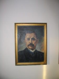 Mikszáth portréja az emlékházban (Fotó: Csáky Károly)