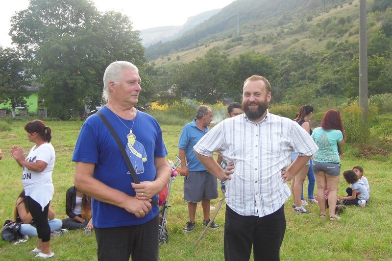 Borzy Bálint, a község polgármestere és André János, a közösség lelkésze (Fotó: BB)