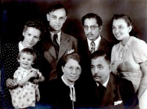Korabeli fénykép Gajdár Jenőről és családjáról (Fotó: családi archívum)