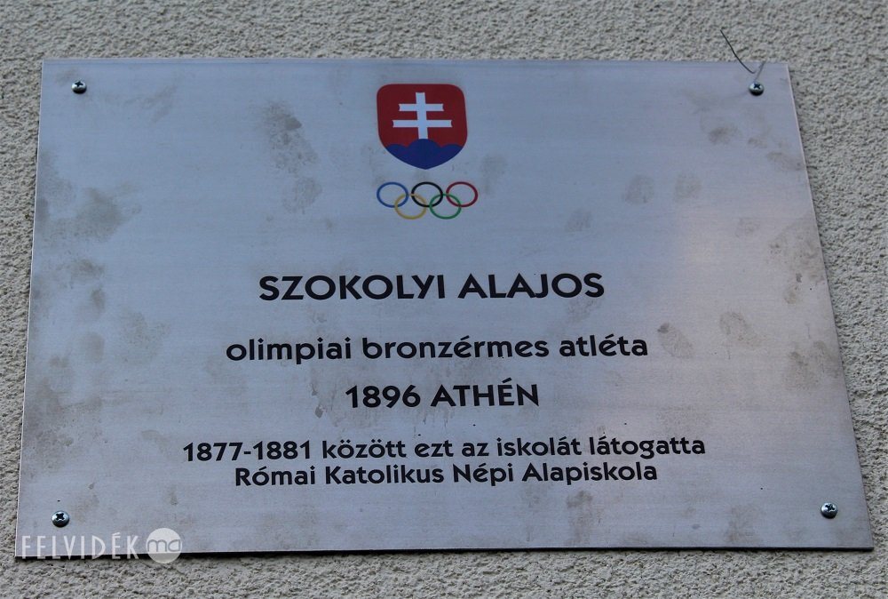 ingyenes fajok közötti feleségfekete leszbikus makeout