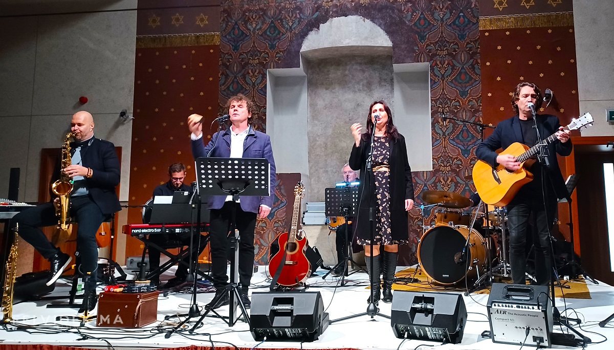 A lévai zsinagógában indította koncertturnéját a Kor-Zár