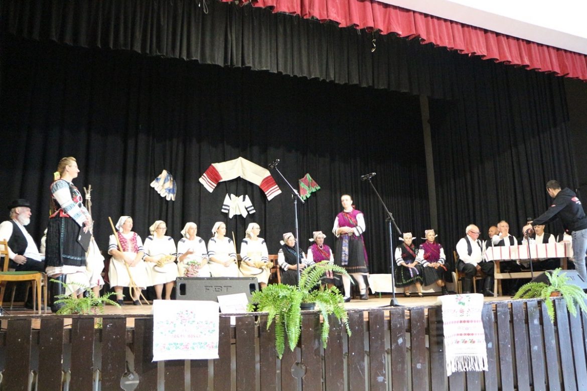 05 A Zoboralji Hagyományőrzők Társulása