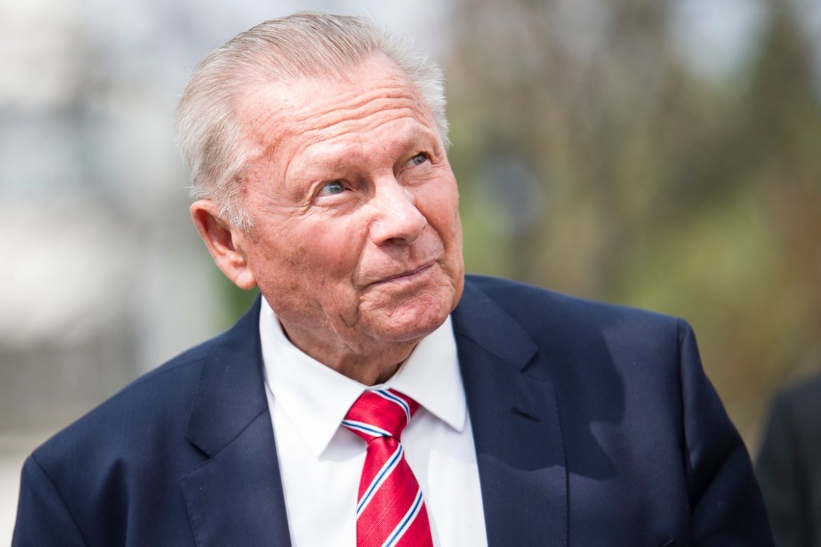 cb02d241-aa19-4787-b442-4a1ae3c88af9