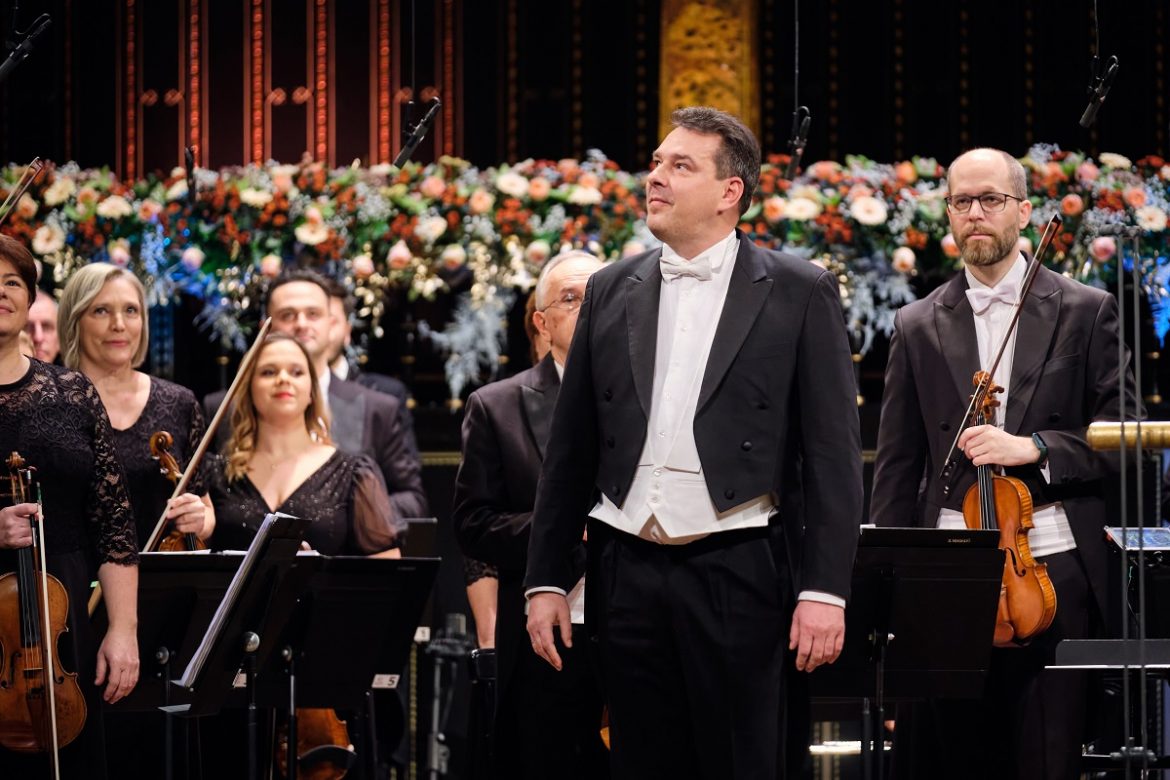 237_Héja_Újévikoncert_Bp_Forrás_Magyar_Rádió_Művészeti_Együttesei