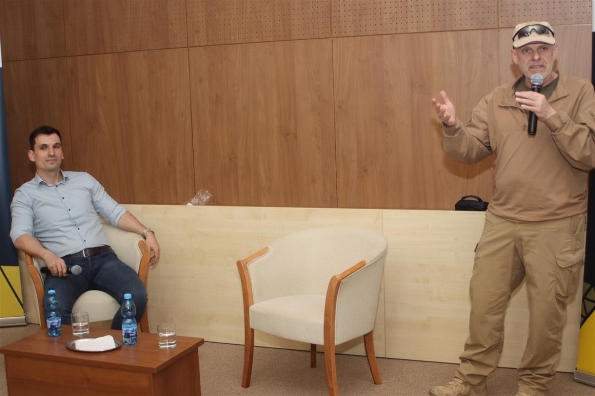 Robert C Castel Rimaszombatban (12)