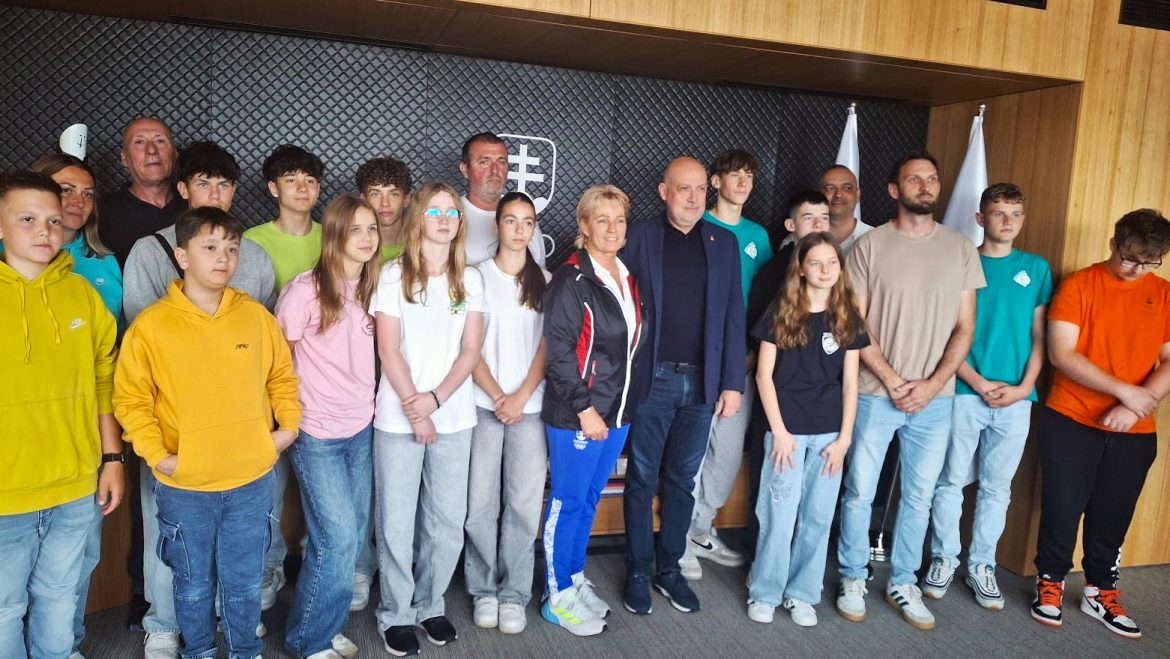 01 Csoportkép Anton Siekellel