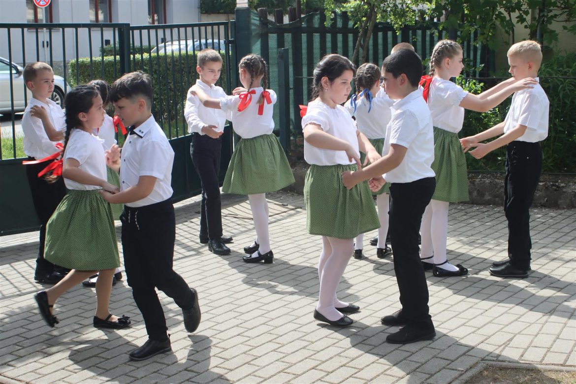 majális_csemadok (9)