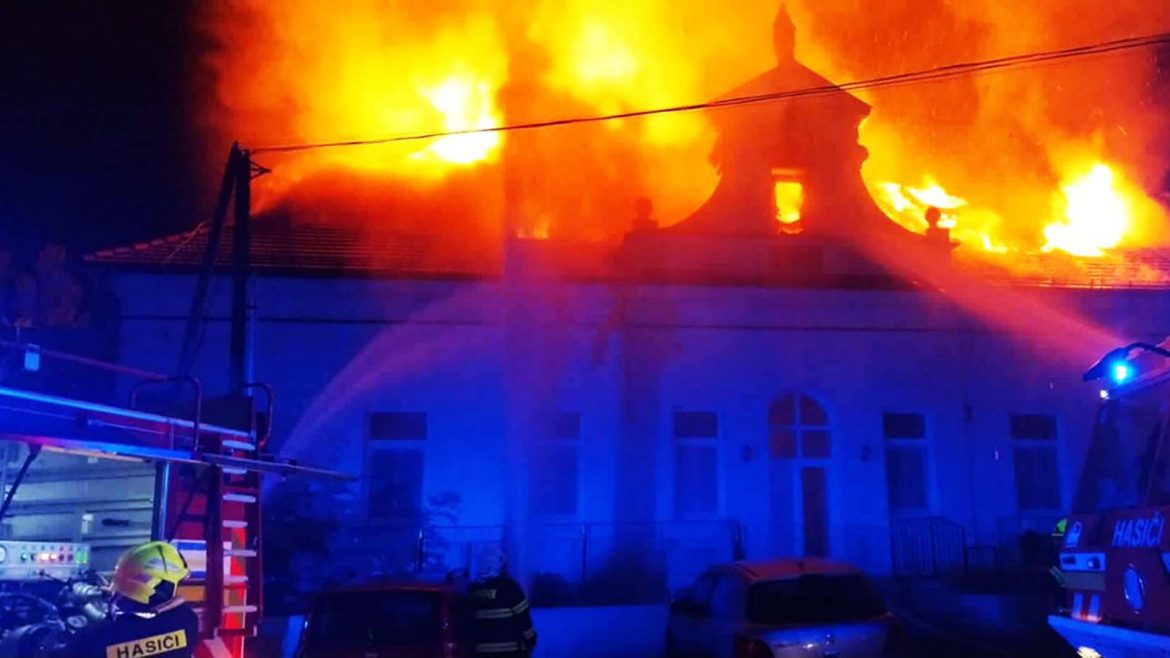 528302042_2098159447361318_899693743817929534_n