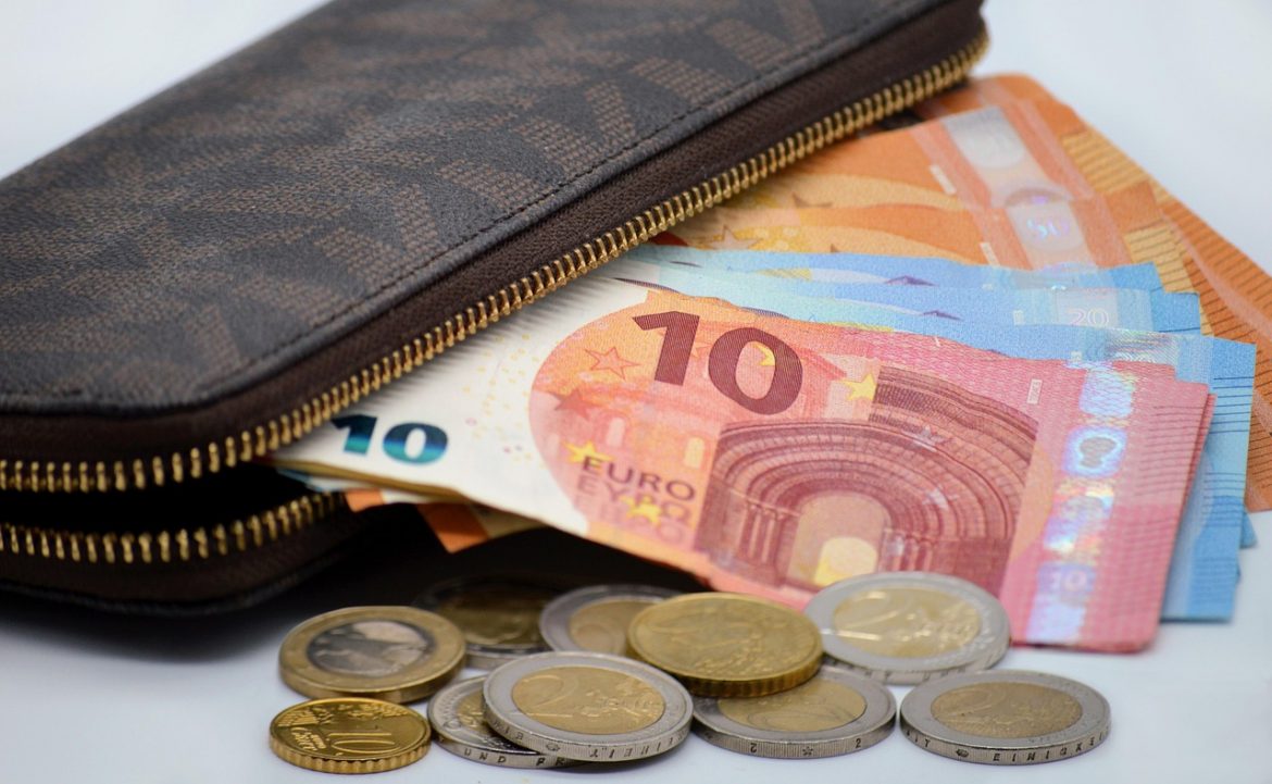 money-7325645_1280